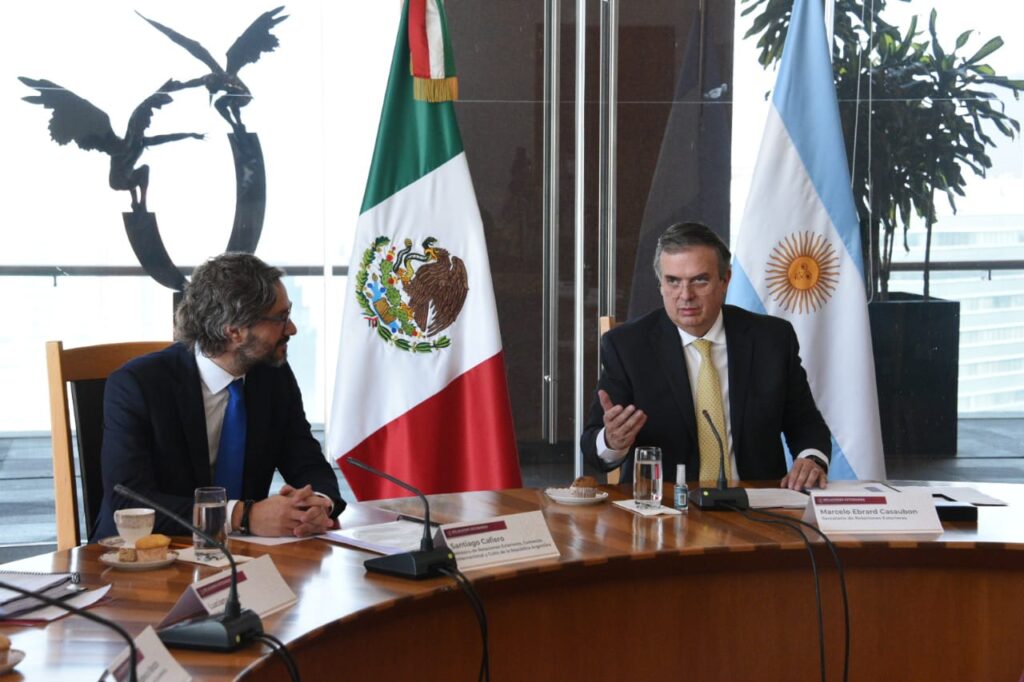El secretario Marcelo Ebrard sostuvo una reunión con el canciller Argentino Santiago Cafiero