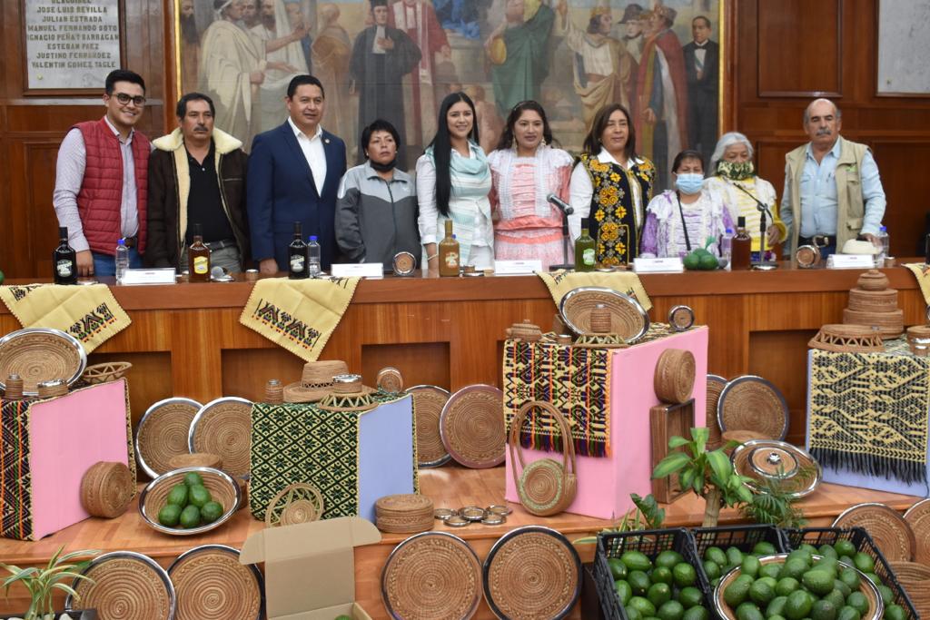 El Aguacate donatense no le pide nada al Michoacano: Carmen Albarrán
