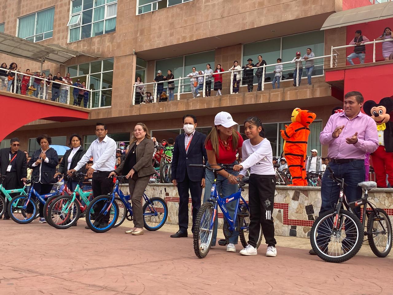 Villa Victoria celebra con alegría y compromiso el Día del Niño