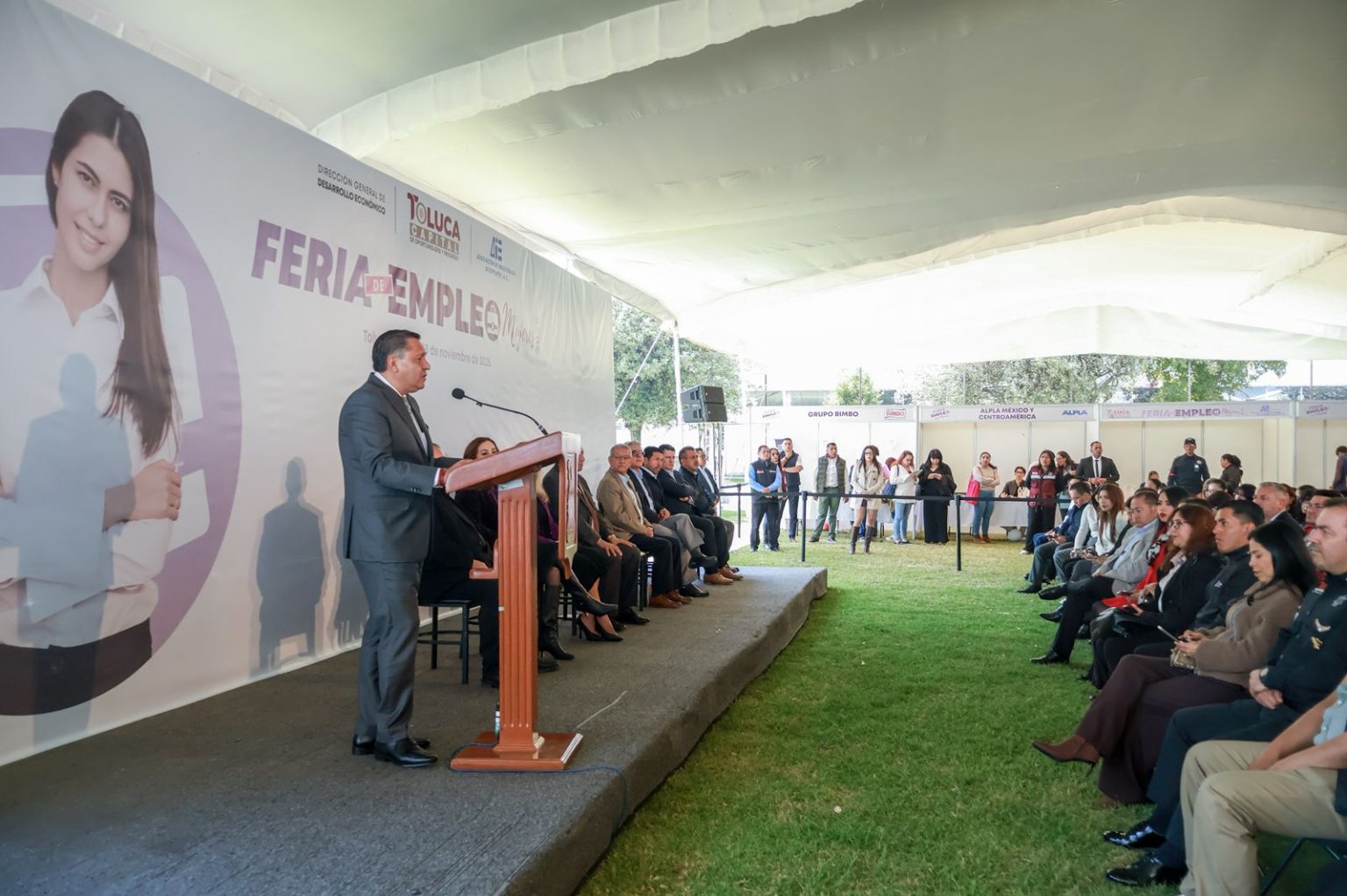 Promueve Gobierno municipal el talento y fortalece el bienestar con la Feria del Empleo para Mujeres